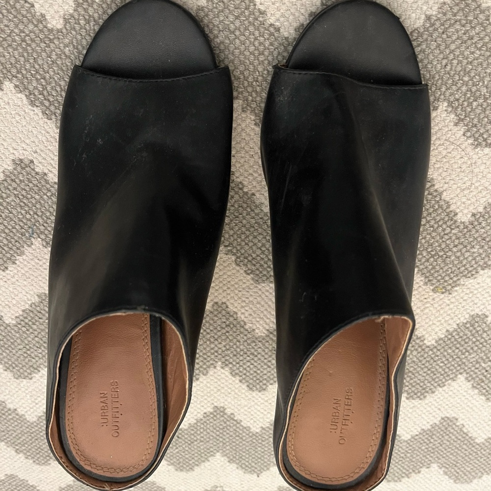 Urban Outfitters Open Toe Mules